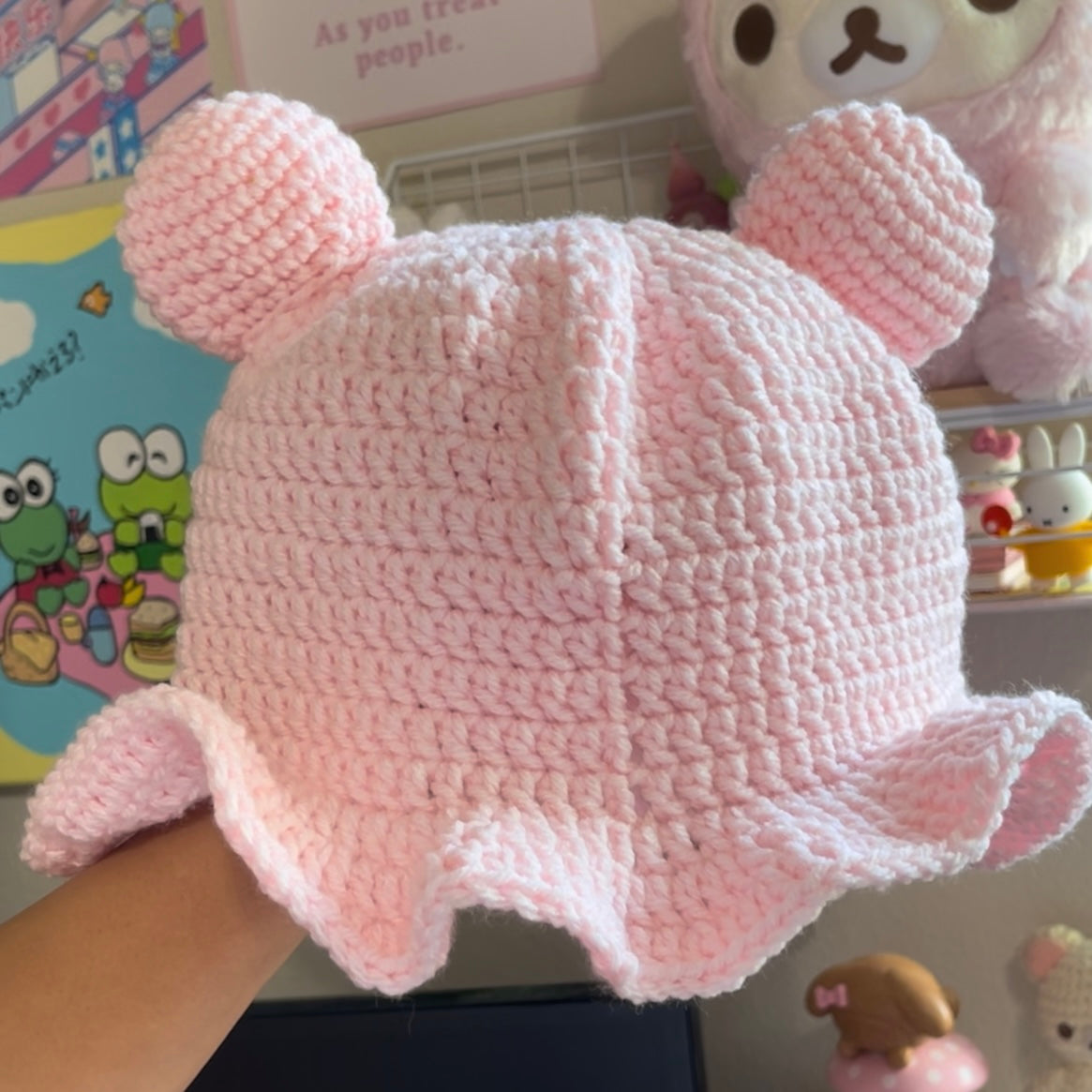 Sakura kuma bucket hat